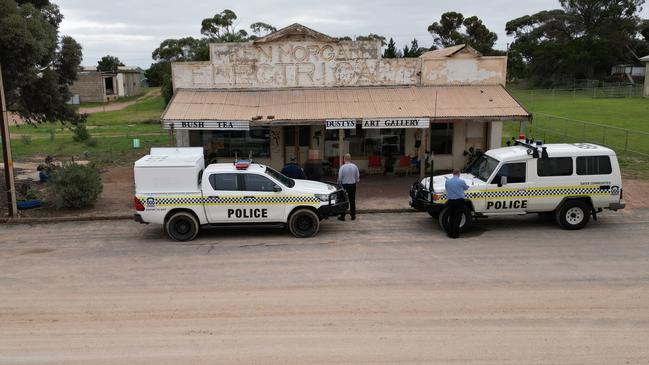 Police outside Dusty’s Art Gallery at Poochera on the Eyre Peninsula. Picture: SA Police