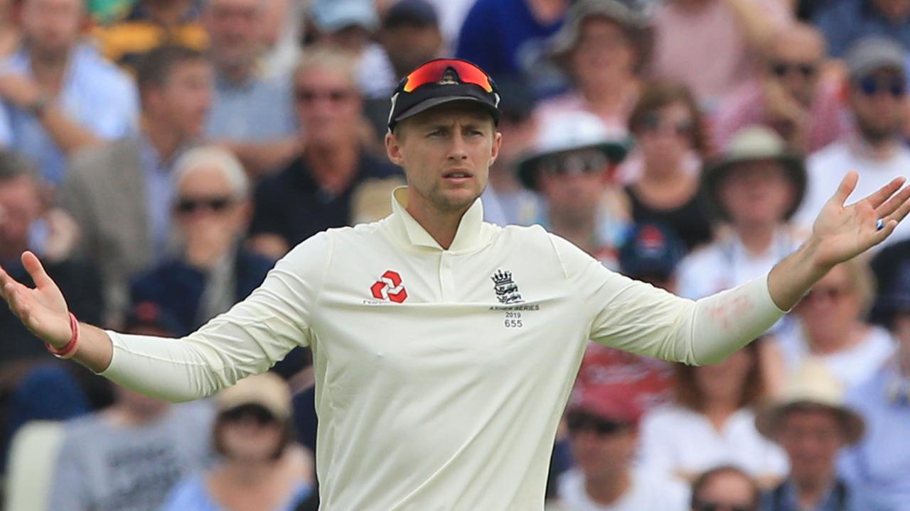 England's captain Joe Root reacts fielding on the fourth day of the first Ashes cricket Test match between England and Australia at Edgbaston in Birmingham, central England on August 4, 2019. (Photo by Lindsey Parnaby / AFP) / RESTRICTED TO EDITORIAL USE. NO ASSOCIATION WITH DIRECT COMPETITOR OF SPONSOR, PARTNER, OR SUPPLIER OF THE ECB