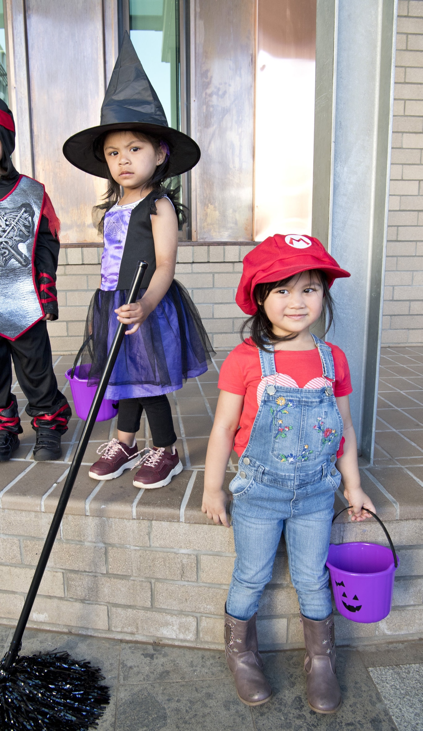 ( From left ) Yzabella Corpuz and Athena Baluyut. Halloween family fun event at the Toowoomba Library. Picture: Nev Madsen. Saturday, 26th Oct, 2019.