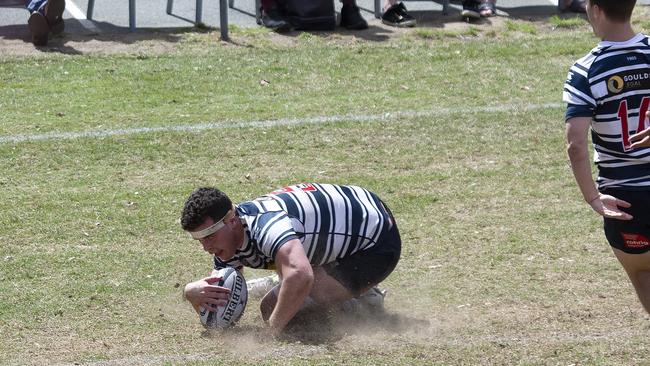 Brothers Nick Cross scores a try to keep his side in the game.(Image Sarah Marshall)