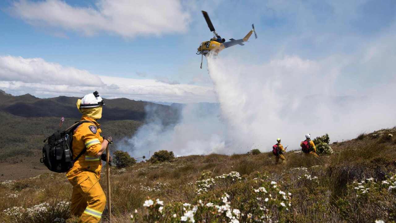 Worsening conditions fuel Tasmanian bushfire