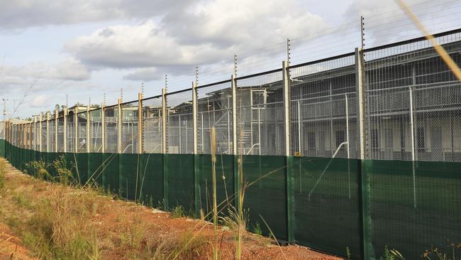 Riot erupts at Wickham Point detention centre protesting moving family ...