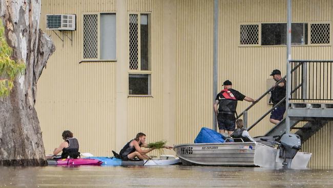 Flood waters are having a devastating effect on holiday homes and property at Morgan. NOVEMBER 26, 2022: Picture: Brenton Edwards