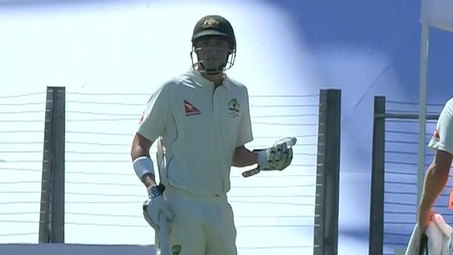 India v Australia, first Test: Matt Renshaw bizarrely forced to ‘retire ill’ before lunch on day one