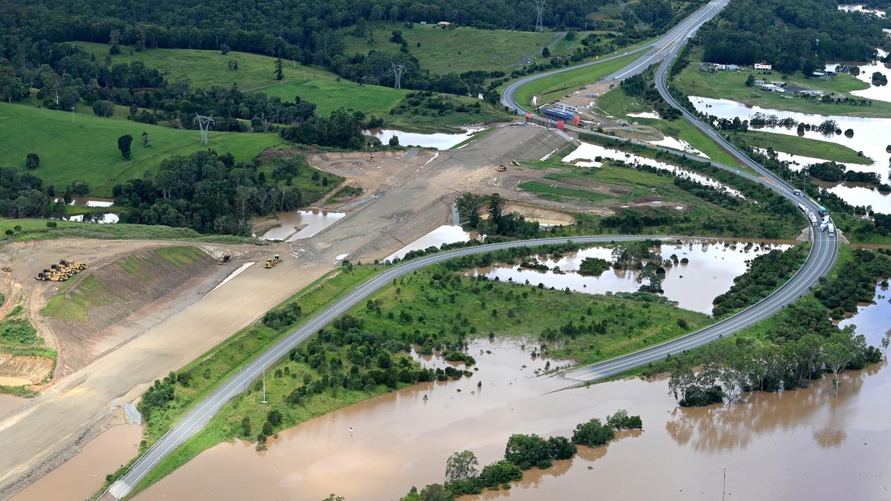 Floodwaters surround the town of Gympie on February 27, 2022. Photo: Bradley Kanaris/Getty Images
