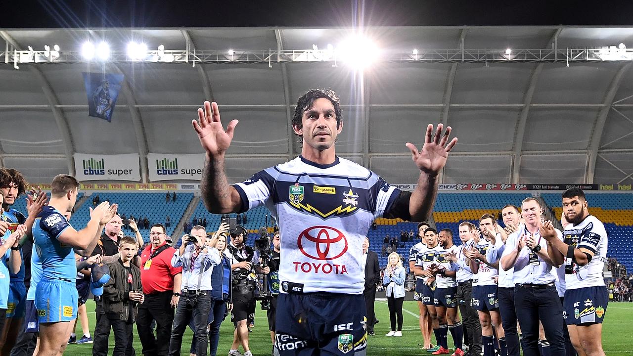 Johnathan Thurston farewells fans as he celebrates his last NRL match after the round 25 NRL match between the Gold Coast Titans and the North Queensland Cowboys at Cbus Super Stadium on September 1, 2018 in Gold Coast, Australia. (Photo by Bradley Kanaris/Getty Images)