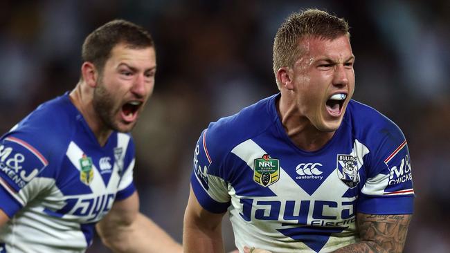NRL SEMI FINALS 2014. Manly Sea Eagles play Canterbury Bulldogs at Allianz Stadium in Sydney in round 2 of the NRL semi finals. Trent Hodkinson kicks winning field goal in extra time and Bulldogs go crazy.