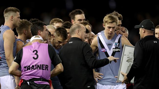 Ken Hinkley address Port Adelaide at quarter-time on Saturday. Picture: AAP Image/Mark Dadswell