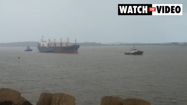 Ship returns to Port Botany