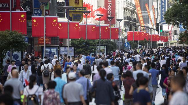 A string of mobile payment companies compete for Chinese customers. Photographer: Qilai Shen/Bloomberg