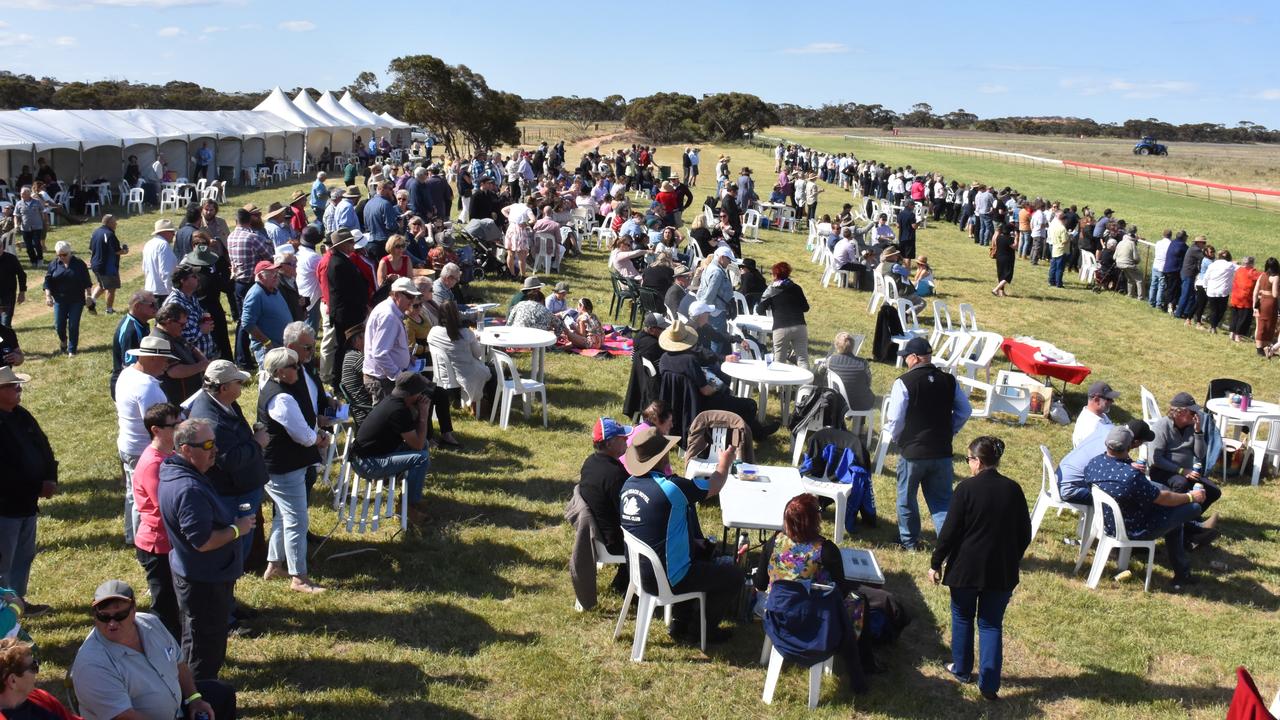 The crowd at the 2021 Mindarie Halidon Cup. Picture: Supplied