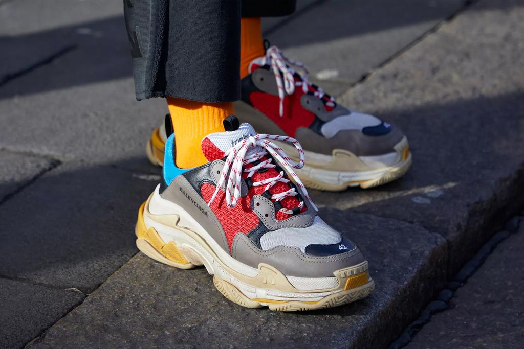 Balenciaga triple s hot sale 2019 trend