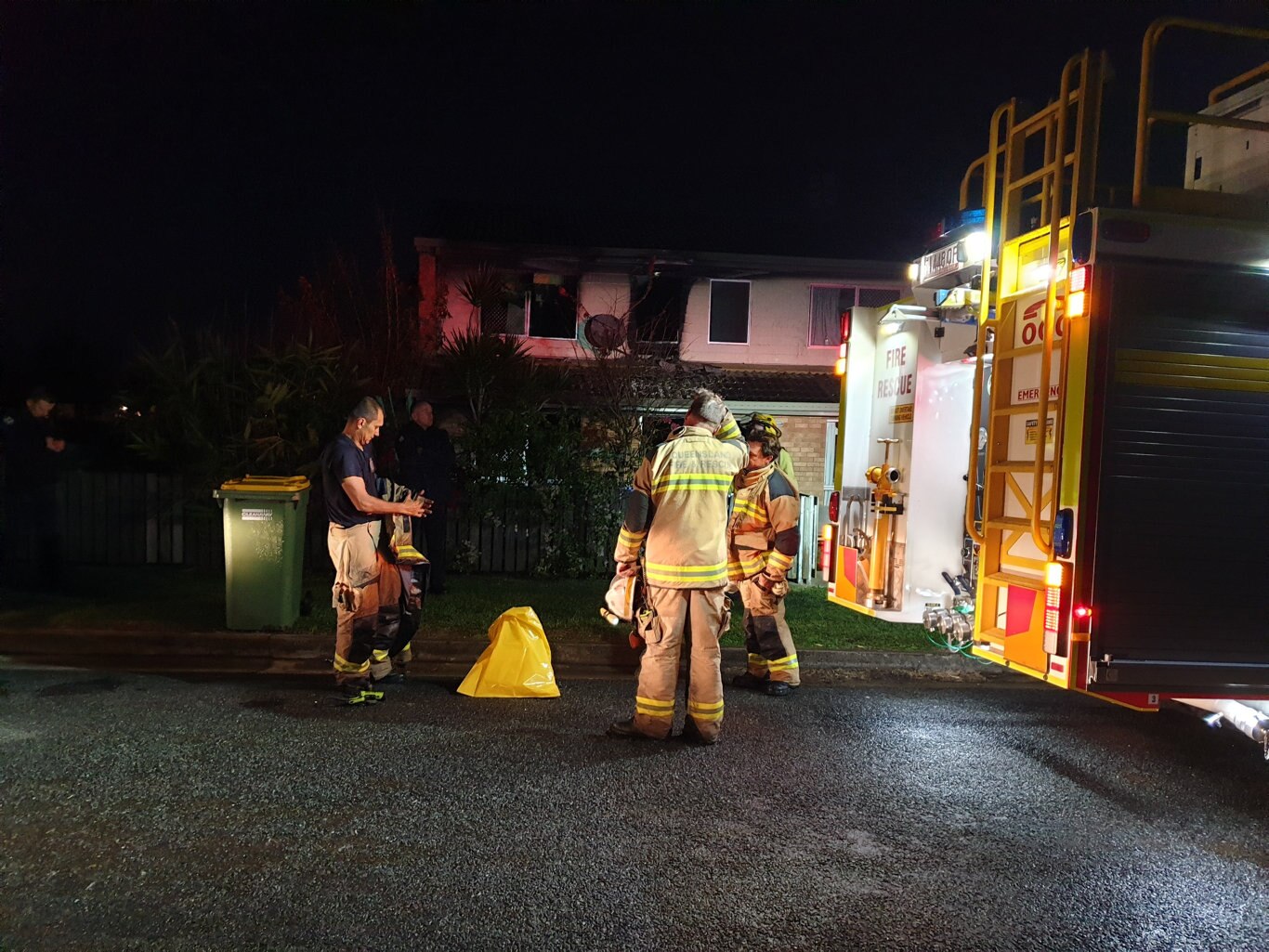 A Gympie unit was gutted by fire in the early hours of Tuesday morning.