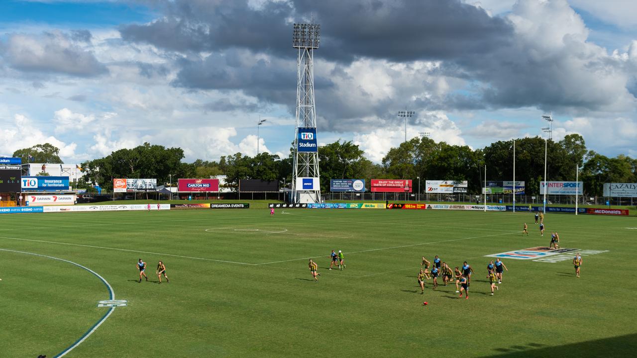 2020-21 NTFL Women's Premier League Grand Final - Darwin Buffettes v PINT Queenants. Photograph: Che Chorley