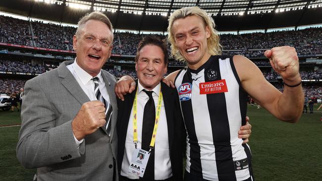 MELBOURNE , AUSTRALIA. September 30, 2023. AFL Grand Final between Collingwood and the Brisbane Lions at the MCG.  President Jeff Browne with Darcy and Pete Moore   .Picture by Michael Klein