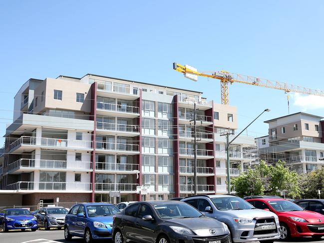 Units  and construction located on Union road in Penrith on Friday the 13th of October ,2017.There has been a boom in approvals of unit complexes in the St Marys and Penrith area.(AAP Image/ Justin Sanson)