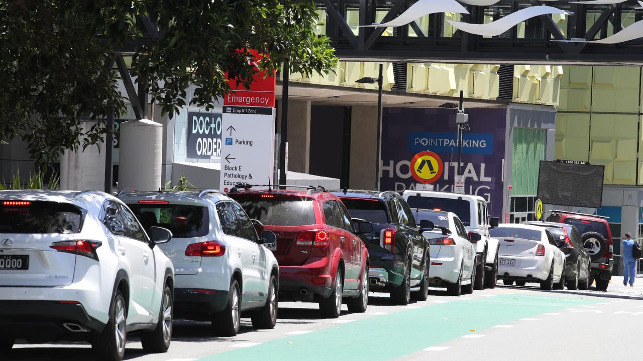 Cars queuing outside the Gold Coast University Hospital car park. Picture: Glenn Hampson.