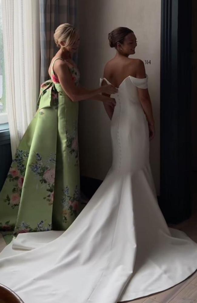 'I love what she wore. My mum looked absolutely stunning.' Picture: Instagram