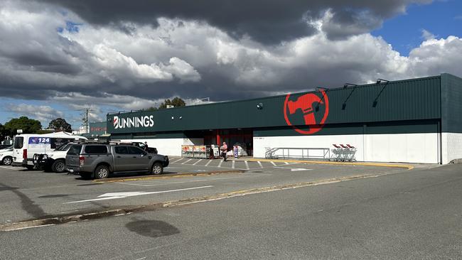 PERTH, AUSTRALIA - Newswire Photos MAY 6TH 2024 : Bunnings Warehouse in Willetton today. Picture: NCA NewsWire / Emma Kirk