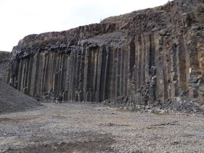 Santin Quarry on Riverbank Rd, Monaltrie.