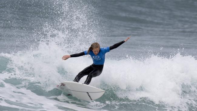 Fifteen-year-old Sonia Sueren from Inverloch loves getting out onto the waves as much as possible. Â Credit: Surfing Victoria / Robertson.