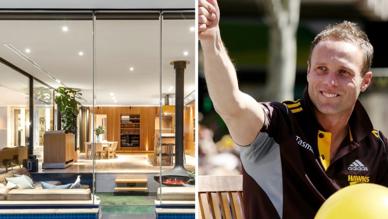 Hawks’ premiership star’s home has epic retro lounge room