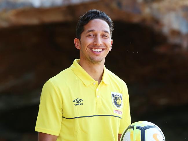 Central Coast Mariners new signing Tom Hiariej (AAP Image/Sue Graham)