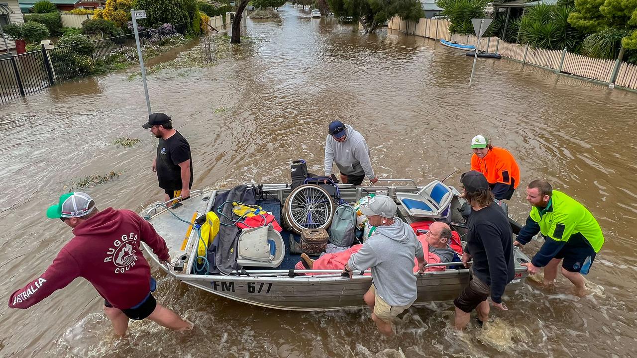 Victorian Floods: Victorians Warned To Be Ready To Leave As Mass ...