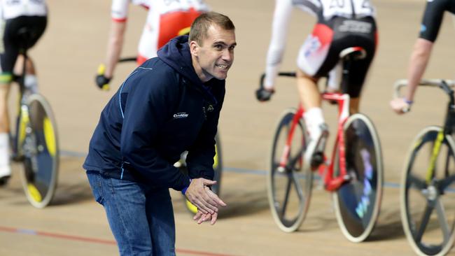 Cycling - 22/06/14 - Adelaide Super-drome - International track series - Bradley McGee tells his rider to put the hammer down during the mens scratch race. Photo Sarah Reed.