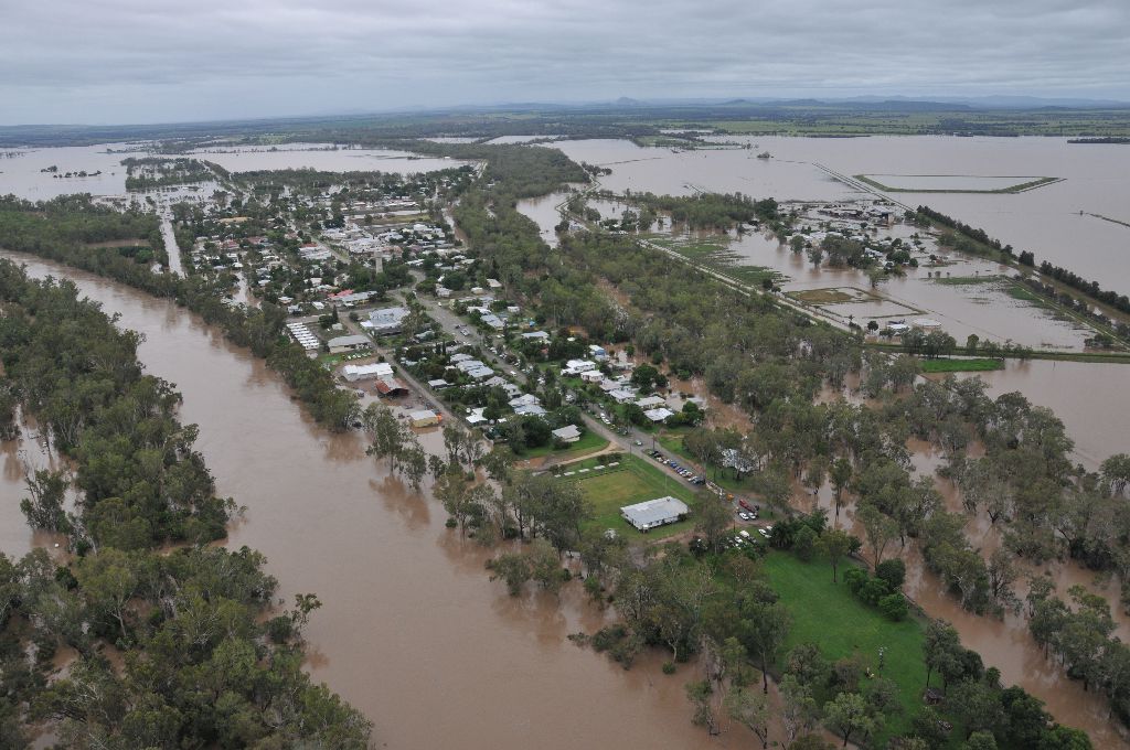 Theodore flooding December 2010 | The Courier Mail