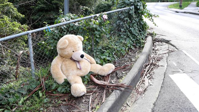 A giant teddy bear was placed at the railway bridge at Kumbada Ave on Monday morning. Picture Rebecca Michael