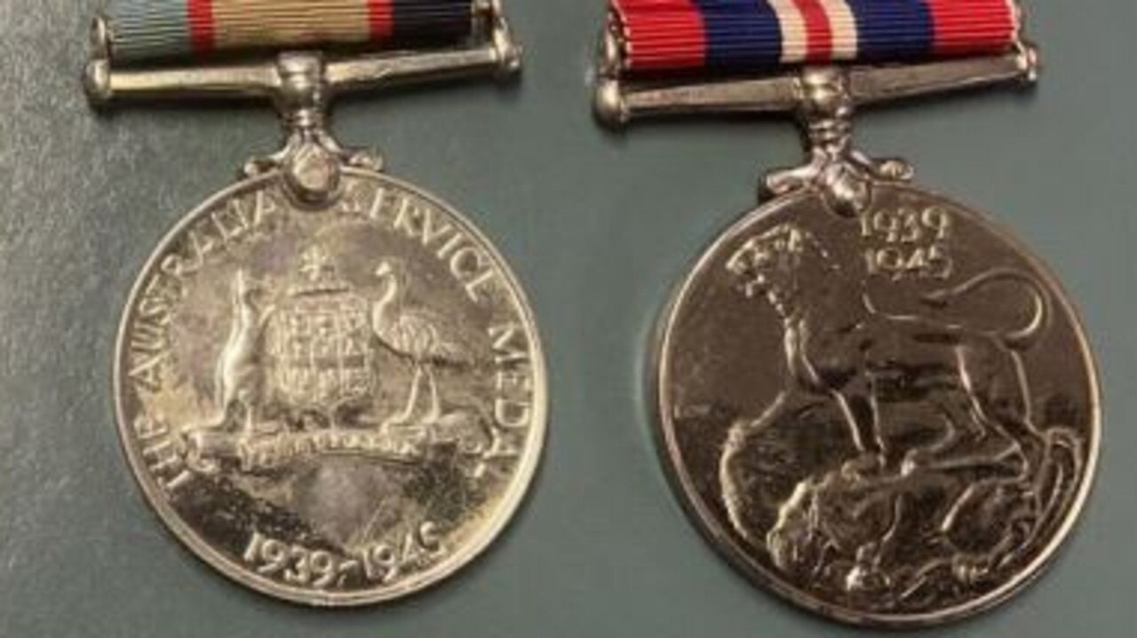 A set of WWII medals have left police scratching their heads, after multiple unsuccessful attempts to find their owner.