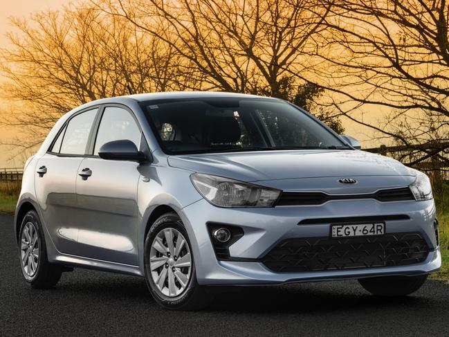 2020 Kia Rio S.