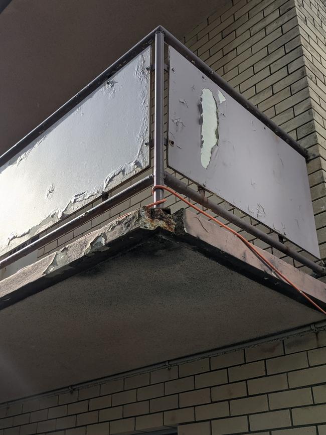 A balcony at the Paradise Royal Apartments in Surfers Paradise. Building work is taking place to replace balconies which have become unsafe. Picture: Keith Woods.