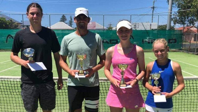 AMT men's finalists Winter Meagher and Brendon Moore with AMT women's finalists Sienna Leeson and Emerson Jones. (CREDIT: North East Tennis)