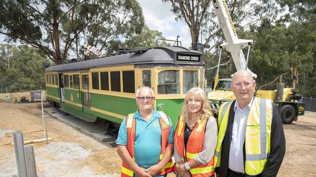 Diamond Creek Rotary President Arthur Lewin, Mayor Karen Egan and Cr Peter Perkins. Picture: Ellen Smith