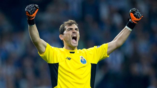 Iker Casillas signs for Porto.