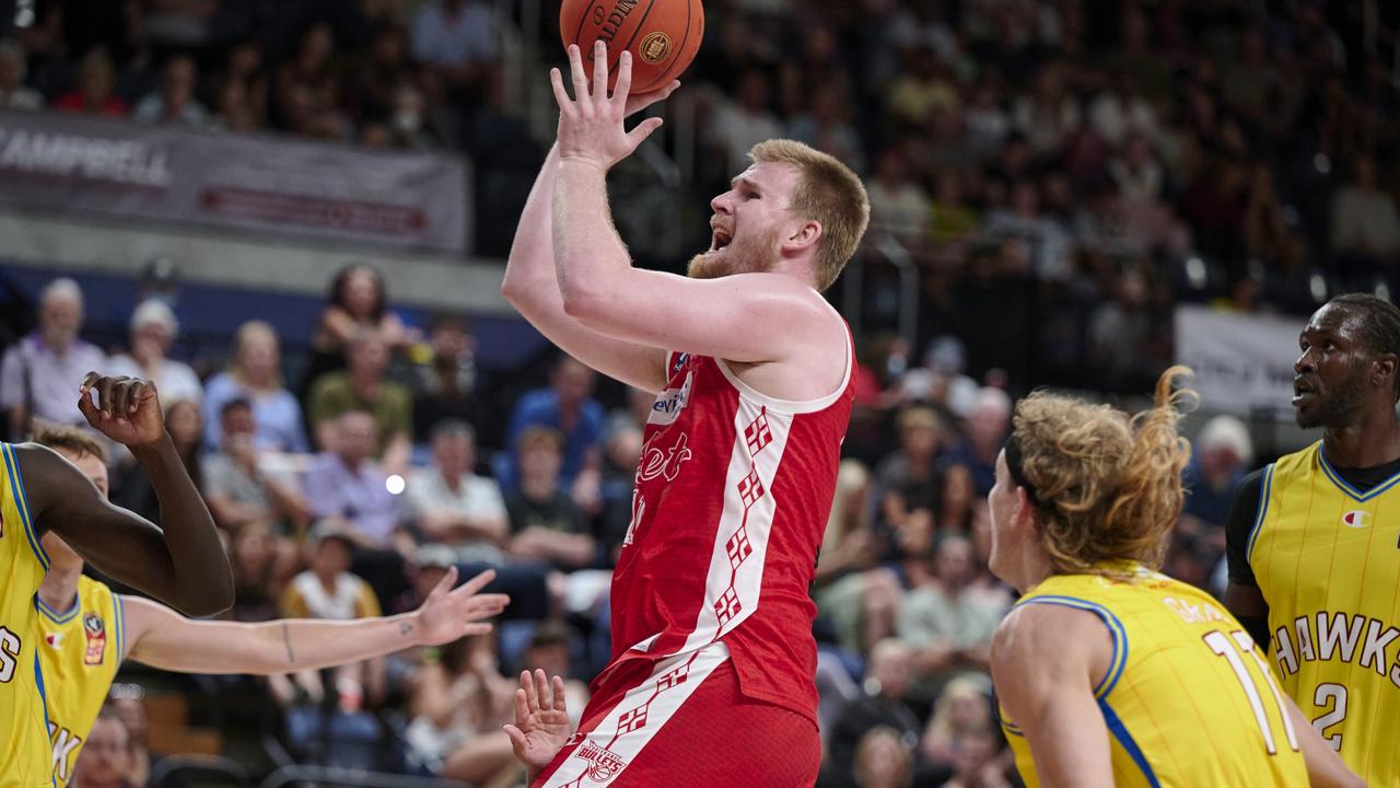 WOLLONGONG, AUSTRALIA - JANUARY 21: Harry Froling of the Bullets lays up the ball during the round 16 NBL match between Illawarra Hawks and Brisbane Bullets at WIN Entertainment Centre, on January 21, 2023, in Wollongong, Australia. (Photo by Brett Hemmings/Getty Images)