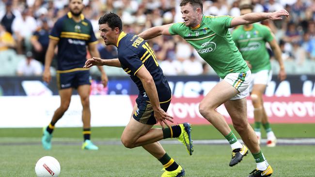 Scott Pendlebury was starring before suffering an injury. Picture: Sarah Reed