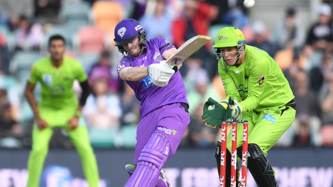 Mac Wright of the Hurricanes plays a shot during the Big Bash League match between the Hobart Hurricanes and the Sydney Thunder at Blundstone Arena on January 24, 2020 in Hobart, Australia. (Photo by Steve Bell/Getty Images)