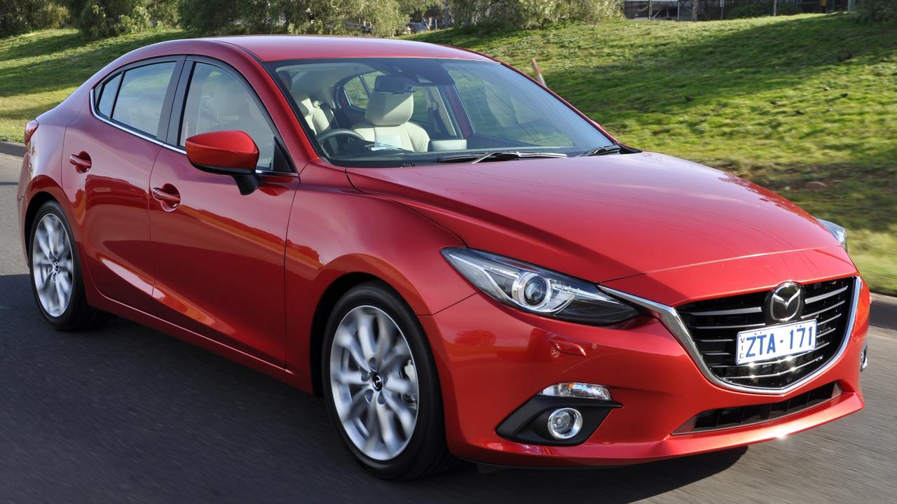 Mazda 1 купить. Мазда 3 2016 года красная. Mazda 3 2015. Mazda 3 Hatchback 2007. Мазда 6 седан 2012.