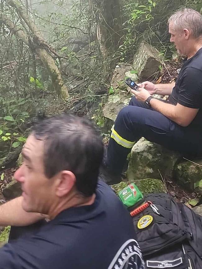 Rescue crews at Wollumbin on December 9. Picture: VRA rescue NSW