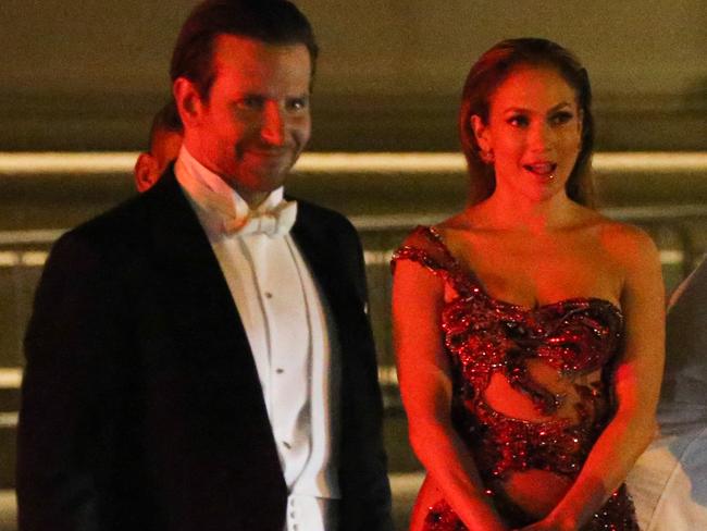 Bradley Cooper & Irina Shayk SPOTTED TOGETHER At Met Gala, Plus More BTS Met  Moments