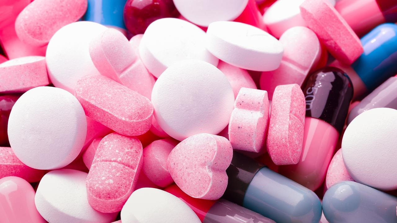 Как называется разноцветные таблетки. Цветные таблетки. Разноцветныетаблеька. Разноцветные лекарства. Красивые таблетки.