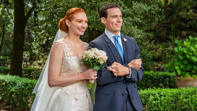 Eleanor Tomlinson and Sam Claflin as siblings in Love Wedding Repeat.