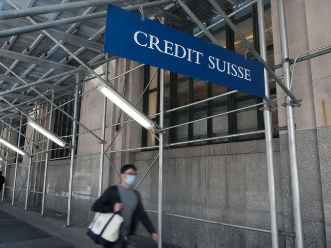 NEW YORK, NEW YORK - MARCH 29: A Credit Suisse sign hangs outside of it's Manhattan offices on March 29, 2021 in New York City. Major global banks, including Credit Suisse, are preparing to be hit with billions of dollars in losses after after the US hedge fund Archegos Capital defaulted on margin calls last week.   Spencer Platt/Getty Images/AFP == FOR NEWSPAPERS, INTERNET, TELCOS & TELEVISION USE ONLY ==