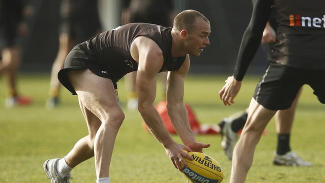 Tom Mitchell could go large against the Tigers.