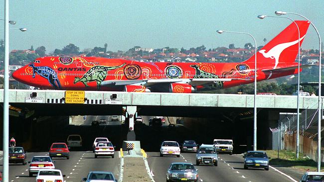 A Qantas 747-400 painted by South Australian Aboriginal Art Studio, Balaranji.