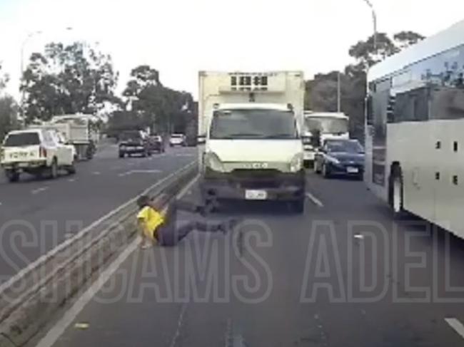 Dashcam pooraka crash for tiser