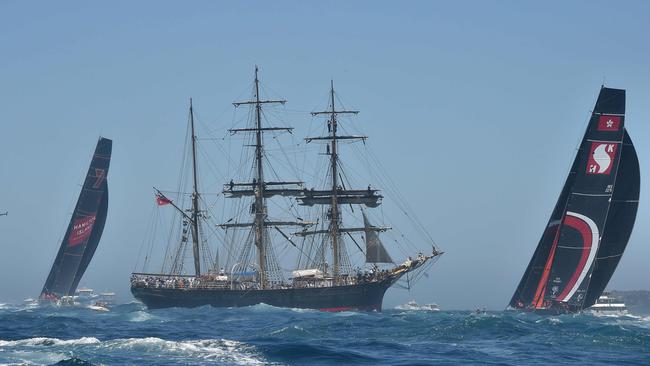 Scallywag and Wild Oats XI engage in a duel outside Sydney Heads.